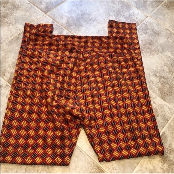 LuLaRoe tall & curvy colorful patterned le… - Picture 6 of 8